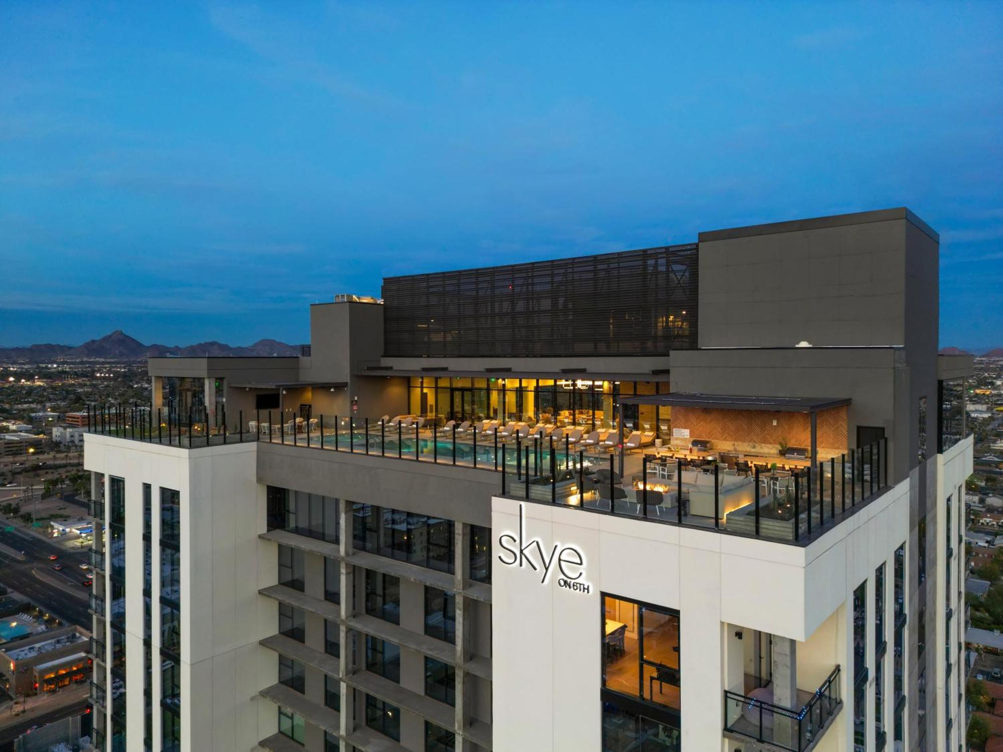 Global Luxury Suites At Downtown Phoenix Exterior photo