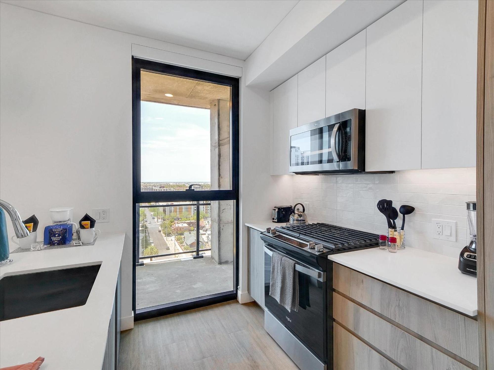 Global Luxury Suites At Downtown Phoenix Exterior photo