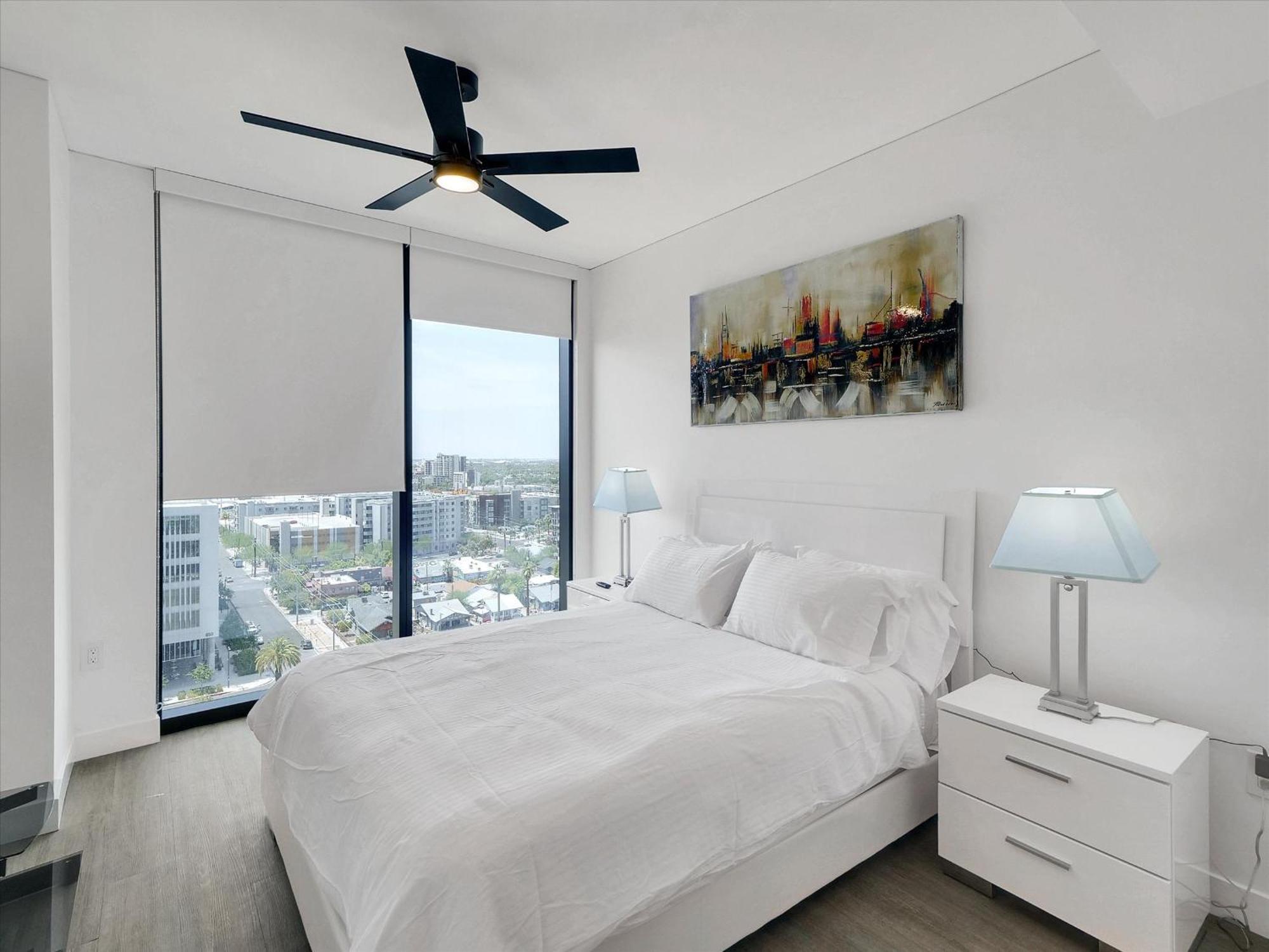 Global Luxury Suites At Downtown Phoenix Exterior photo